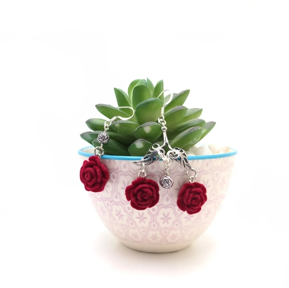 381MIDALANE Assymmetrical Flocked Red Rose Earrings